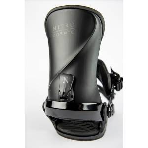 detalle highback spoiler fijacion snowboard Nitro COSMIC ULTRA BLACK
