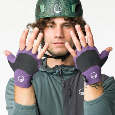 CRACK GLOVES